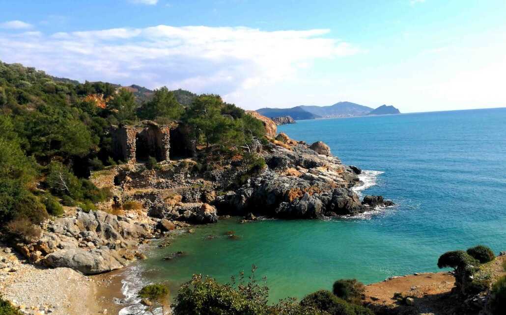 Gezilecek Yerler - Iotape (Aytap) Antik Kenti